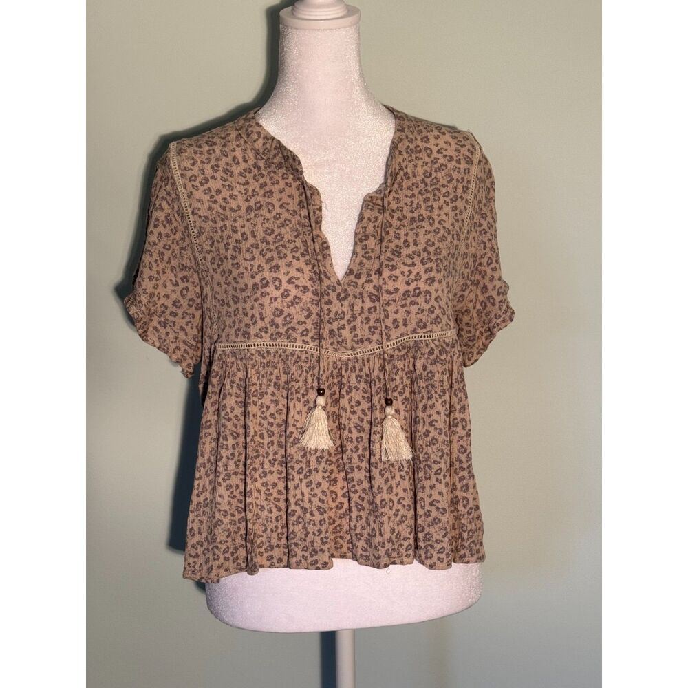Olivaceous short sleeve leopard print blouse, M
